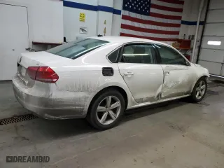 2014 Volkswagen Passat SE with VIN 1VWBP7A38EC012695, listed as a Copart auction lot 43252515 with 129,415 mi miles and Salvage Title. Bid and sale history available at carsss.com. Image 3.
