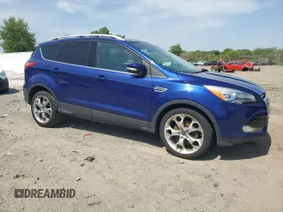 2013 Ford Escape Titanium z VIN 1FMCU0J99DUB78353, wystawiony jako Copart lot #54324725 z przebiegiem 209 829 mil mil oraz Czysty tytuł • Clean title. Historia ofert i sprzedaży dostępna na DreamBid. Obrazek 4.