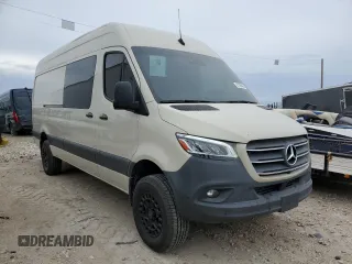 2021 Mercedes-Benz Sprinter with VIN W1Y4ECVY0MT080290, listed as a Copart auction lot 87269454 with 30,092 mi miles and Salvage Title. Bid and sale history available at DreamBid. Image 4.