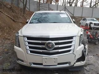 2015 Cadillac Escalade Premium with VIN 1GYS4CKJXFR293277, listed as a IAAI auction lot 41657816 with 93,140 mi miles. Bid and sale history available at carsss.com. Image 6.