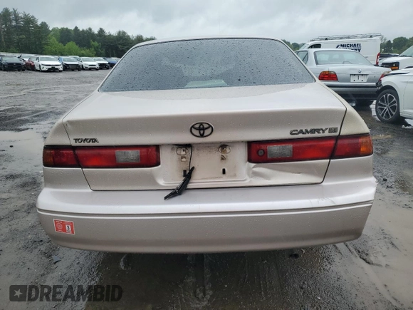 1997 Toyota Camry LE с VIN 4T1BG22K1VU770380, выставлен на аукционе Copart как лот 55997245 с пробегом Не указан миль и Списание • Salvage title. История ставок и продаж доступна на DreamBid. Изображение 6.