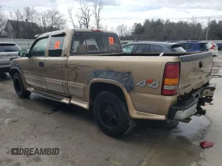 2000 Chevrolet Silverado 1500 LS with VIN 2GCEK19T3Y1318200, listed as a Copart auction lot 53911615 with 230,358 mi miles and Non Repairable. Bid and sale history available at carsss.com. Image 2.