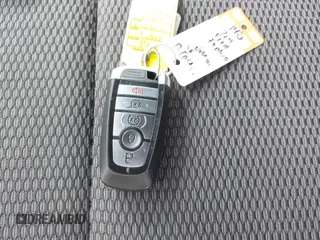 2018 Ford Explorer XLT z VIN 1FM5K7D88JGA79673, wystawiony jako IAAI lot #42638376 z przebiegiem 68 710 mil mil oraz . Historia ofert i sprzedaży dostępna na DreamBid. Obrazek 11.