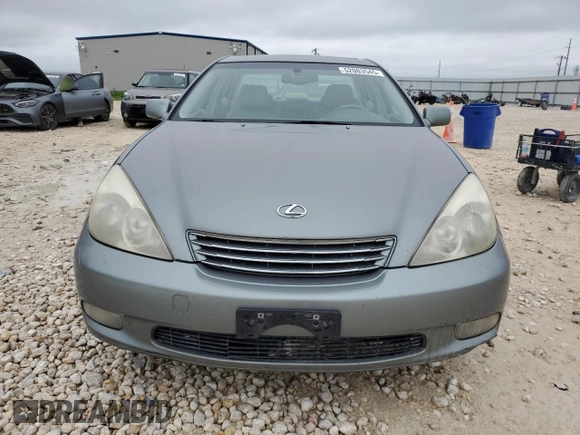 2002 Lexus ES 300 with VIN JTHBF30G925022184, listed as a Copart auction lot 52003545 with 159,943 mi miles and Salvage title. Bid and sale history available at DreamBid. Image 5.