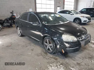 2008 Volkswagen Jetta Sedan SE with VIN 3VWRZ71K08M106704, listed as a IAAI auction lot 41402684 with 119,628 mi miles. Bid and sale history available at carsss.com. Image 1.