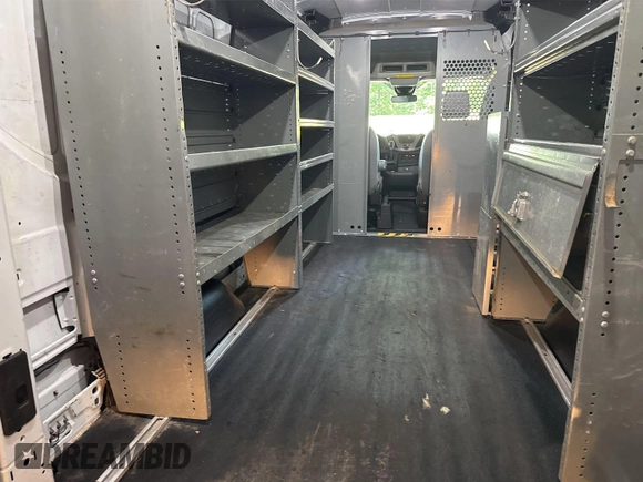 2019 Ford Transit с VIN 1FTYR2CM3KKA17661, выставлен на аукционе IAAI как лот 42778281 с пробегом 95 787 миль миль и . История ставок и продаж доступна на DreamBid. Изображение 17.