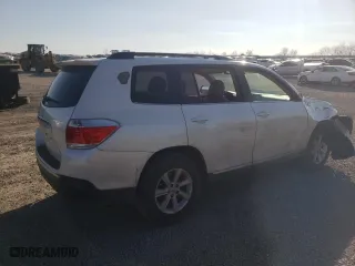 2011 Toyota Highlander with VIN 5TDZK3EHXBS029782, listed as a Copart auction lot 46915215 with 201,564 mi miles and Salvage Title. Bid and sale history available at carsss.com. Image 3.