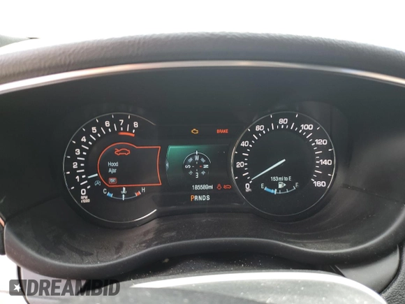 2018 Lincoln MKC Premiere z VIN 5LMCJ1C9XJUL07396, wystawiony jako Copart lot #54317485 z przebiegiem 185 589 mil mil oraz Szkoda całkowita • Salvage title. Historia ofert i sprzedaży dostępna na DreamBid. Obrazek 9.