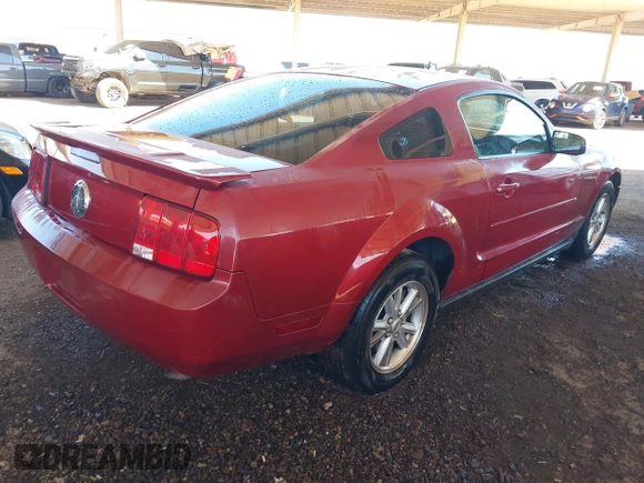 2008 Ford Mustang Deluxe with VIN 1ZVHT80N785179881, listed as a IAAI auction lot 42058845 with 154,385 mi miles. Bid and sale history available at carsss.com. Image 4.