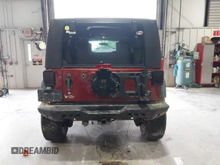 2008 Jeep Wrangler Rubicon z VIN 1J8GA69178L630840, wystawiony jako IAAI lot #42483010 z przebiegiem 145 196 mil mil oraz . Historia ofert i sprzedaży dostępna na DreamBid. Obrazek 17.