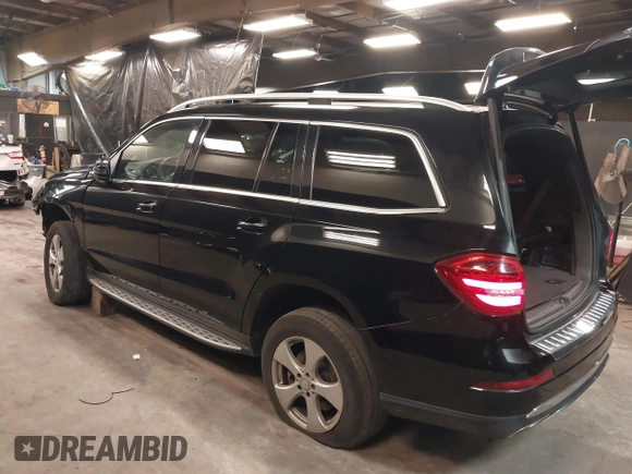 2017 Mercedes-Benz GLS 450 z VIN 4JGDF6EE1HA846825, wystawiony jako IAAI lot #41482461 z przebiegiem 64 135 mil mil oraz . Historia ofert i sprzedaży dostępna na DreamBid. Obrazek 3.