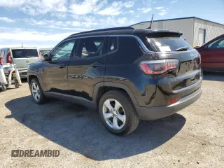 2018 Jeep Compass Latitude z VIN 3C4NJCBBXJT124610, wystawiony jako Copart lot #53507255 z przebiegiem 71 051 mil mil oraz Szkoda całkowita • Salvage title. Historia ofert i sprzedaży dostępna na DreamBid. Obrazek 2.