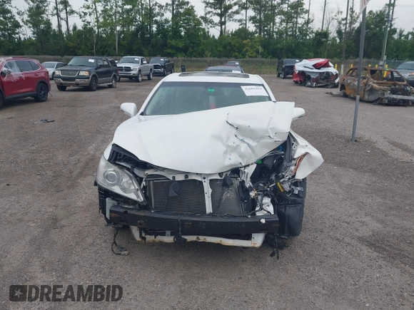 2011 Lexus ES 330 z VIN JTHBK1EG1B2440216, wystawiony jako IAAI lot #42685415 z przebiegiem 133 902 mil mil oraz . Historia ofert i sprzedaży dostępna na DreamBid. Obrazek 13.