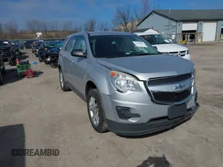 2015 Chevrolet Equinox LS z VIN 2GNALAEK8F6104321, wystawiony jako IAAI lot #41874945 z przebiegiem 142 508 mil mil oraz . Historia ofert i sprzedaży dostępna na DreamBid. Obrazek 1.