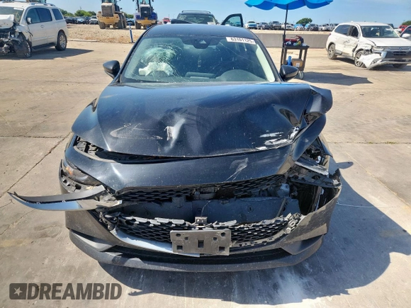 2021 Mazda 3 S with VIN JM1BPAAL1M1303601, listed as a Copart auction lot 63101125 with 82,041 mi miles and Salvage title. Bid and sale history available at DreamBid. Image 5.