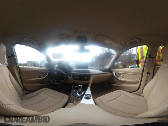 2014 BMW 3 Series 320i xDrive с VIN WBA3C3G58ENS68194, выставлен на аукционе IAAI как лот 41732422 с пробегом 103 206 миль миль и . История ставок и продаж доступна на DreamBid. Изображение 18.
