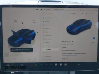 2024 Tesla Model Y Long Range with VIN 7SAYGDEE9RF066607, listed as a IAAI auction lot 40895482 with 9,988 mi miles. Bid and sale history available at carsss.com. Image 18.