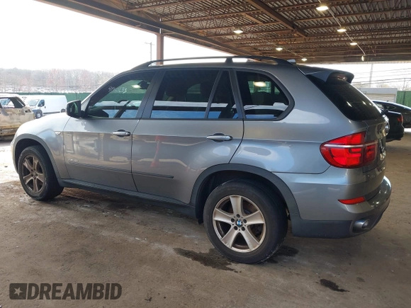 2012 BMW X5 35d with VIN 5UXZW0C59CL673416, listed as a IAAI auction lot 41910233 with 70,008 mi miles and . Bid and sale history available at DreamBid. Image 3.