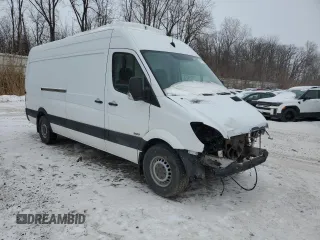 2013 Freightliner Sprinter with VIN WDYPE8CC2D5732647, listed as a Copart auction lot 41772065 with 182,720 mi miles and Clean Title. Bid and sale history available at DreamBid. Image 4.