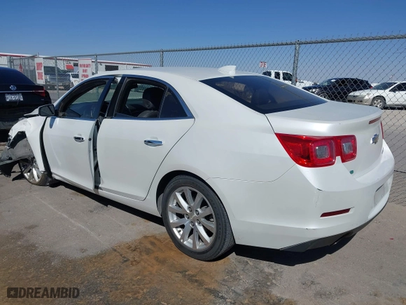 2015 Chevrolet Malibu LTZ with VIN 1G11F5SL5FU148839, listed as a IAAI auction lot 41692961 with 282,375 mi miles. Bid and sale history available at carsss.com. Image 3.