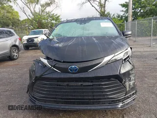 2023 Toyota Sienna LE with VIN 5TDKRKEC4PS164937, listed as a IAAI auction lot 40534315 with 88,729 mi miles. Bid and sale history available at carsss.com. Image 12.