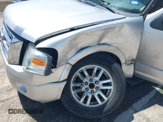 2014 Ford Expedition XLT with VIN 1FMJU1H57EEF25206, listed as a IAAI auction lot 42036120 with 169,105 mi miles and . Bid and sale history available at DreamBid. Image 6.