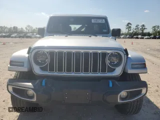 2024 Jeep Wrangler Sahara with VIN 1C4RJXP60RW122620, listed as a Copart auction lot 50622135 with 22,238 mi miles and Salvage Title. Bid and sale history available at DreamBid. Image 5.