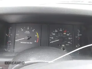 1993 Ford Mustang с VIN 1FACP44M3PF212921, выставлен на аукционе IAAI как лот 42337259 с пробегом 11 452 миль миль и . История ставок и продаж доступна на DreamBid. Изображение 7.