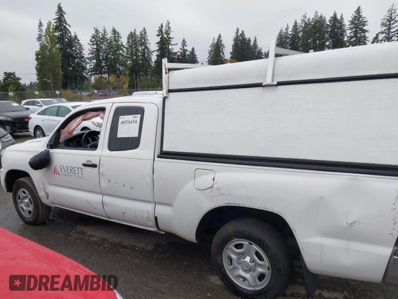 2015 Toyota Tacoma z VIN 5TFTX4CN6FX062056, wystawiony jako IAAI lot #40536154 z przebiegiem 27 095 mil mil oraz . Historia ofert i sprzedaży dostępna na DreamBid. Obrazek 14.