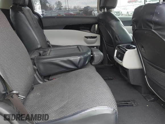 2022 Kia Carnival EX with VIN KNDNC5H36N6126232, listed as a IAAI auction lot 41683084 with 74,786 mi miles. Bid and sale history available at carsss.com. Image 8.