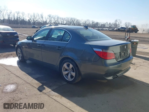 2004 BMW 5 Series 530i z VIN WBANA735X4B066047, wystawiony jako IAAI lot #41791005 z przebiegiem 147 534 mil mil oraz . Historia ofert i sprzedaży dostępna na DreamBid. Obrazek 3.