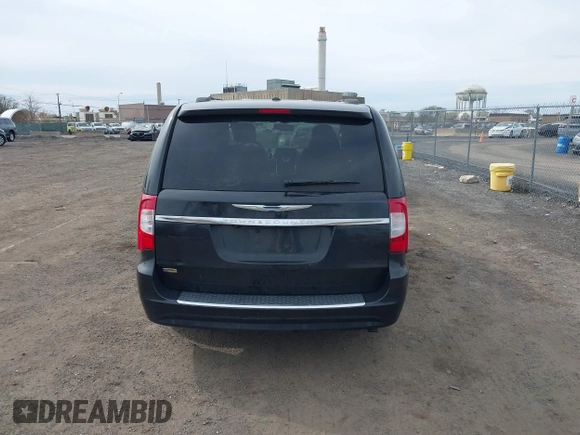 2014 Chrysler Town & Country Touring-L with VIN 2C4RC1CG2ER214952, listed as a IAAI auction lot 42083166 with 188,494 mi miles. Bid and sale history available at carsss.com. Image 16.