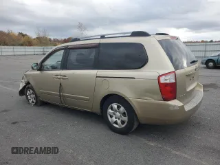 2008 Kia Sedona LX with VIN KNDMB233586217761, listed as a Copart auction lot 77362824 with 145,064 mi miles and Clean Title. Bid and sale history available at carsss.com. Image 2.