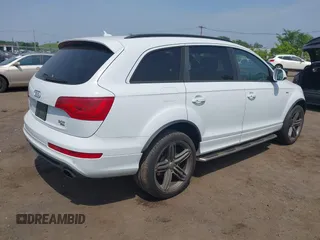 2014 Audi Q7 S line Prestige z VIN WA1DGAFE9ED004340, wystawiony jako IAAI lot #42426639 z przebiegiem 128 793 mil mil oraz . Historia ofert i sprzedaży dostępna na DreamBid. Obrazek 4.