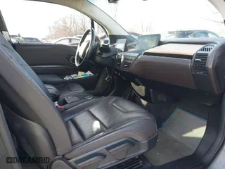 2014 BMW i3 with VIN WBY1Z4C5XEV276199, listed as a IAAI auction lot 41229581 with NaN miles. Bid and sale history available at carsss.com. Image 5.