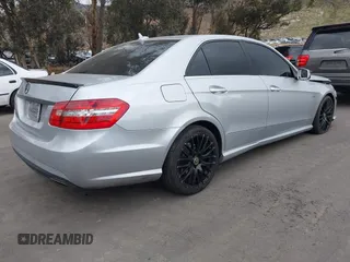 2012 Mercedes-Benz E E 350 Luxury with VIN WDDHF5KB8CA589252, listed as a IAAI auction lot 41528203 with 164,870 mi miles and . Bid and sale history available at carsss.com. Image 4.