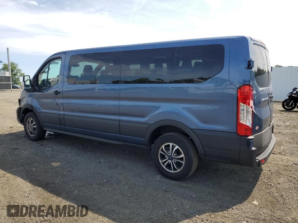 2023 Ford Transit Passenger XL z VIN 1FBAX2Y82PKB60115, wystawiony jako Copart lot #64655134 z przebiegiem 18 253 mil mil oraz Szkoda całkowita • Salvage title. Historia ofert i sprzedaży dostępna na DreamBid. Obrazek 2.