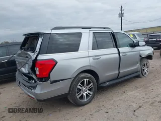 2024 Ford Expedition XLT with VIN 1FMJU1H86REA23139, listed as a IAAI auction lot 41429165 with 14,540 mi miles. Bid and sale history available at carsss.com. Image 4.