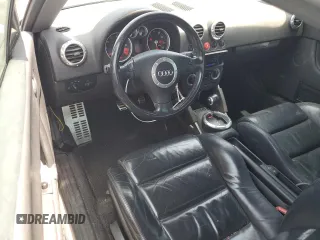 2004 Audi TT z VIN TRUSC28N341024424, wystawiony jako Copart lot #58660975 z przebiegiem 163 685 mil mil oraz Tytuł czysty. Historia ofert i sprzedaży dostępna na DreamBid. Obrazek 8.