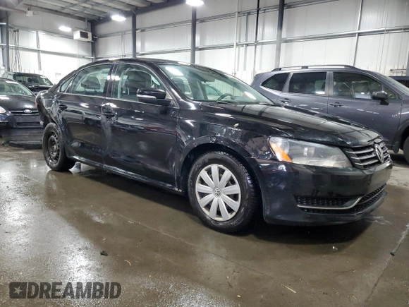 2013 Volkswagen Passat Wolfsburg Edition with VIN 1VWAP7A32DC099665, listed as a Copart auction lot 82558194 with 173,109 mi miles and Salvage Title. Bid and sale history available at carsss.com. Image 4.