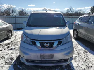 2013 Nissan NV200 SV with VIN 3N6CM0KN8DK690795, listed as a Copart auction lot 41579545 with 154,047 mi miles and Clean title. Bid and sale history available at DreamBid. Image 5.