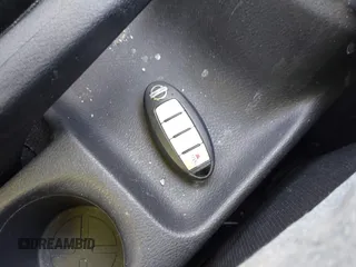 2021 Nissan Versa SV z VIN 3N1CN8EV9ML886249, wystawiony jako IAAI lot #41340890 z przebiegiem 85 931 mil mil oraz . Historia ofert i sprzedaży dostępna na DreamBid. Obrazek 11.
