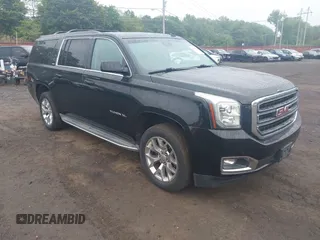 2015 GMC Yukon XL SLT z VIN 1GKS2HKC1FR146778, wystawiony jako IAAI lot #42449315 z przebiegiem 197 577 mil mil oraz . Historia ofert i sprzedaży dostępna na DreamBid. Obrazek 1.