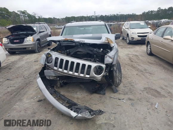 2017 Jeep Patriot Sport with VIN 1C4NJPBAXHD200955, listed as a IAAI auction lot 41597096 with 166,857 mi miles. Bid and sale history available at carsss.com. Image 12.