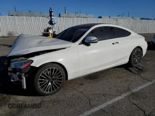 2019 Mercedes-Benz C 300 z VIN WDDWJ8DB9KF823887, wystawiony jako Copart lot #87503135 z przebiegiem 116 542 mil mil oraz Czysty tytuł • Clean title. Historia ofert i sprzedaży dostępna na DreamBid. Obrazek 1.