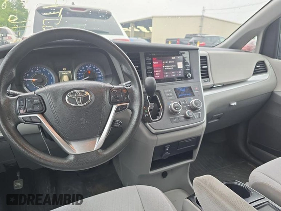 2020 Toyota Sienna LE with VIN 5TDJZ3DC5LS251503, listed as a IAAI auction lot 42610520 with 131,850 mi miles and . Bid and sale history available at DreamBid. Image 6.