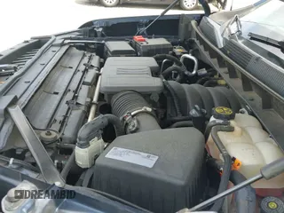 2019 Chevrolet Silverado 1500 RST z VIN 1GCRWDED4KZ191283, wystawiony jako IAAI lot #42503064 z przebiegiem 59 293 mil mil oraz . Historia ofert i sprzedaży dostępna na DreamBid. Obrazek 19.