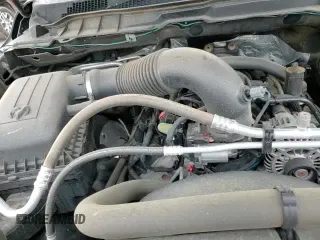 2020 Ram 1500 Tradesman z VIN 1C6RR7KT1LS155816, wystawiony jako Copart lot #66639715 z przebiegiem 55 160 mil mil oraz Czysty tytuł • Clean title. Historia ofert i sprzedaży dostępna na DreamBid. Obrazek 13.