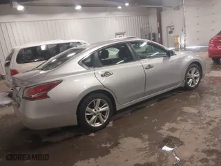 2014 Nissan Altima 2.5 SV with VIN 1N4AL3AP3EC133906, listed as a IAAI auction lot 41598697 with 155,939 mi miles. Bid and sale history available at carsss.com. Image 4.