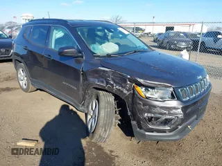 2018 Jeep Compass Latitude z VIN 3C4NJDBB3JT103703, wystawiony jako IAAI lot #41304689 z przebiegiem 72 474 mil mil oraz . Historia ofert i sprzedaży dostępna na DreamBid. Obrazek 1.